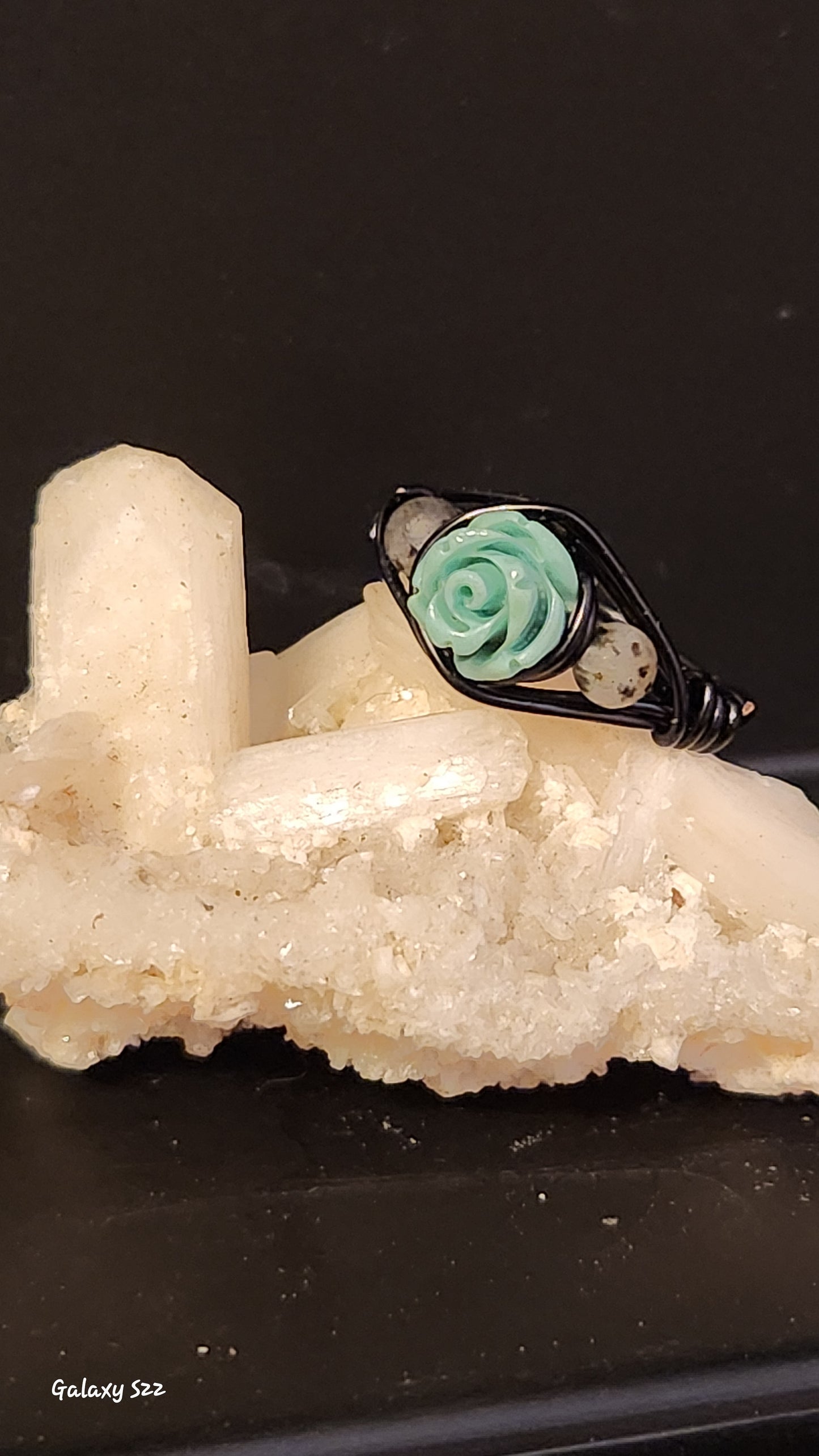 Wire wrapped rose ring with Labradorite