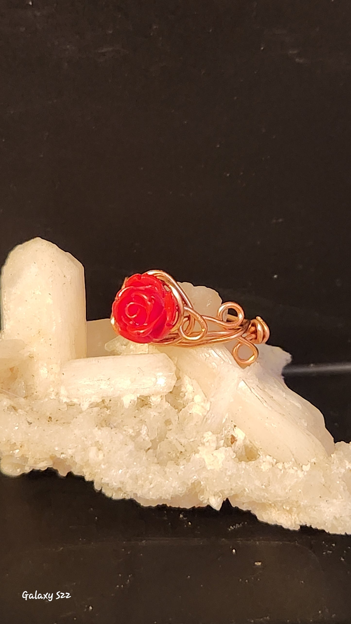 Wire wrapped rose ring with pattern size 7