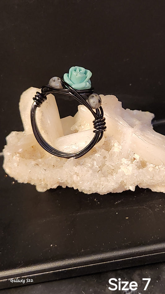 Wire wrapped rose ring with Labradorite
